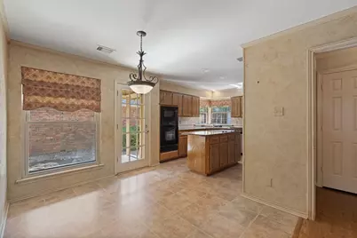 1208 Oriental Avenue, Arlington, TX 76011 - Photo 17
