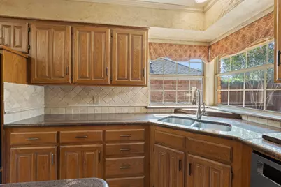1208 Oriental Avenue, Arlington, TX 76011 - Photo 21