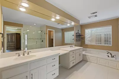 1208 Oriental Avenue, Arlington, TX 76011 - Photo 15