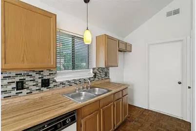 2813 Creekwood Lane, Fort Worth, TX 76123 - Photo 13