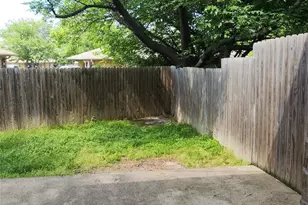 9108 Lanham St, White Settlement, TX 76108 - Photo 17