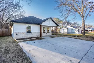 815 Ritchey St, Gainesville, TX 76240 - Photo 3