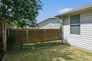 16536 Jasmine Springs Dr, Fort Worth, TX 76247 - Photo 27