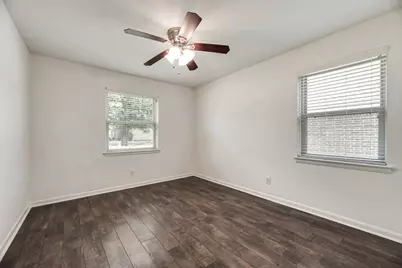 8955 Boundbrook Avenue, Dallas, TX 75243 - Photo 25