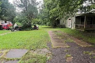 1049 3rd St SE, Paris, TX 75460 - Photo 29