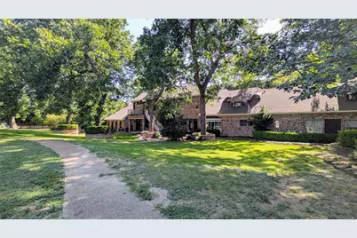 1431 S Houston School Road, Lancaster, TX 75146 - Photo 15