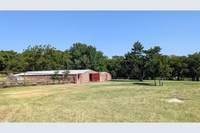 1431 S Houston School Road, Lancaster, TX 75146 - Photo 39