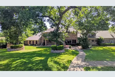 1431 S Houston School Road, Lancaster, TX 75146 - Photo 11