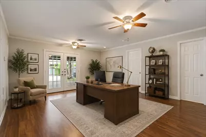 5600 Lake Highlands Drive, Waco, TX 76710 - Photo 13