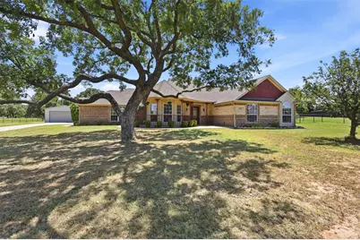 109 Crestwood Lane, Springtown, TX 76082 - Photo 1