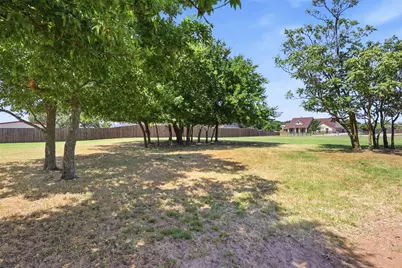 109 Crestwood Lane, Springtown, TX 76082 - Photo 35