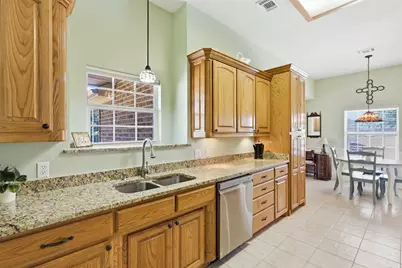 109 Crestwood Lane, Springtown, TX 76082 - Photo 9