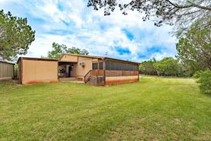 141 Pennington St, Buffalo Gap, TX 79508 - Photo 31