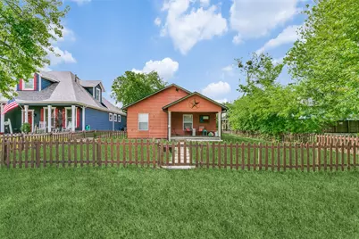 612 E Wall Street, Grapevine, TX 76051 - Photo 5