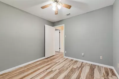 800 Brownfield Drive, Mesquite, TX 75150 - Photo 13