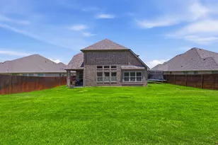 212 Lillian Ln, Waxahachie, TX 75165 - Photo 37