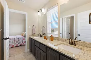 212 Lillian Ln, Waxahachie, TX 75165 - Photo 33
