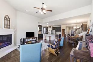 212 Lillian Ln, Waxahachie, TX 75165 - Photo 11