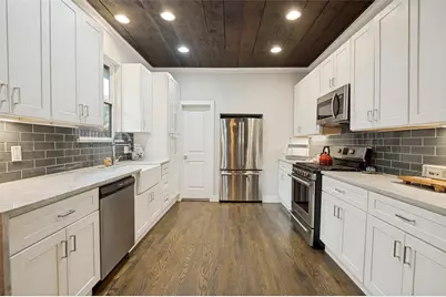 526 S Edgefield Avenue, Dallas, TX 75208 - Photo 11