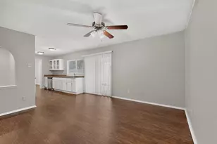 433 Solitude Dr, Garland, TX 75043 - Photo 13