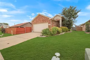2140 Sweetwood Dr, Fort Worth, TX 76131 - Photo 3