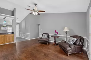 4902 Van Ness St, Garland, TX 75043 - Photo 11
