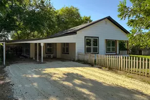 403 N Gaither St, Glen Rose, TX 76043 - Photo 3