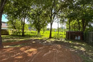 403 N Gaither St, Glen Rose, TX 76043 - Photo 5