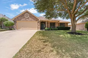 1058 Saint Andrews Dr, Burleson, TX 76028 - Photo 1