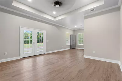 401 S 4th Street, Bonham, TX 75418 - Photo 7