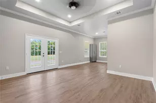 401 S 4th St, Bonham, TX 75418 - Photo 7