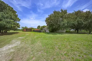 3629 Lucy Trimble Rd, Burleson, TX 76028 - Photo 5