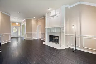 8904 Thornway Dr, North Richland Hills, TX 76182 - Photo 9