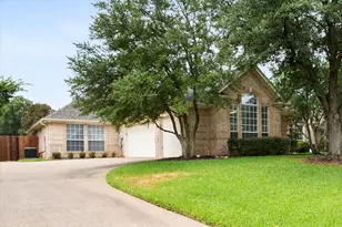 8904 Thornway Dr, North Richland Hills, TX 76182 - Photo 3