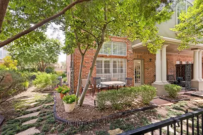 4167 Towne Green Circle, Addison, TX 75001 - Photo 3