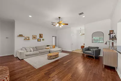 1112 Regina Drive, Hewitt, TX 76643 - Photo 5