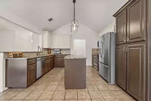 1112 Regina Dr, Hewitt, TX 76643 - Photo 15