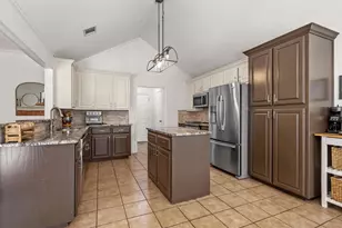 1112 Regina Dr, Hewitt, TX 76643 - Photo 9
