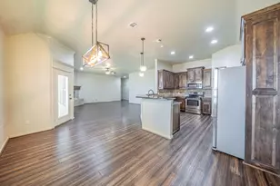 1812 Rockview Dr, Granbury, TX 76049 - Photo 9