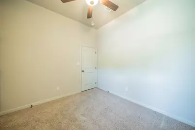 1812 Rockview Drive, Granbury, TX 76049 - Photo 15