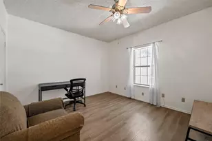 600 Bagby Ave, Waco, TX 76706 - Photo 11