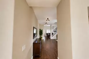 1917 Sunflower Dr, Glenn Heights, TX 75154 - Photo 5