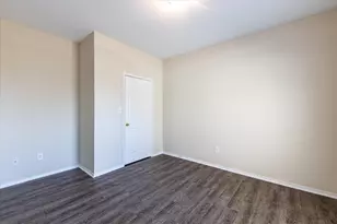 102 Collett Ct, Weatherford, TX 76088 - Photo 9
