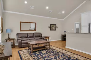 691 Park St, McGregor, TX 76657 - Photo 3