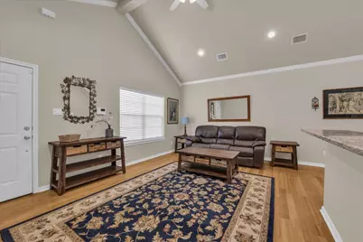 691 Park Street, McGregor, TX 76657 - Photo 5