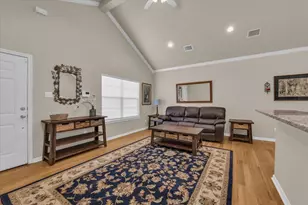 691 Park St, McGregor, TX 76657 - Photo 5