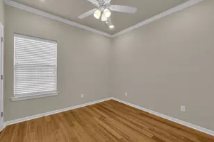 691 Park St, McGregor, TX 76657 - Photo 15