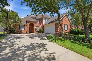 1395 Clear Creek Dr, Lewisville, TX 75067 - Photo 3