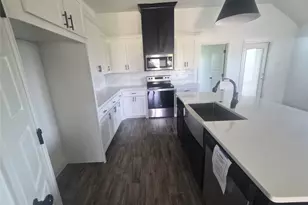 900 Tesslynn Ave, Godley, TX 76044 - Photo 5