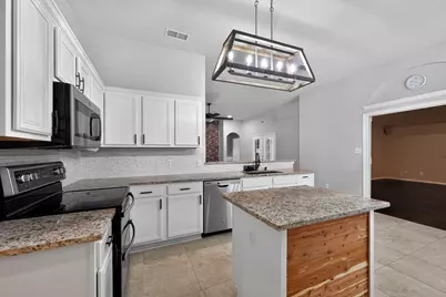 508 Kempson Court, Saginaw, TX 76179 - Photo 9